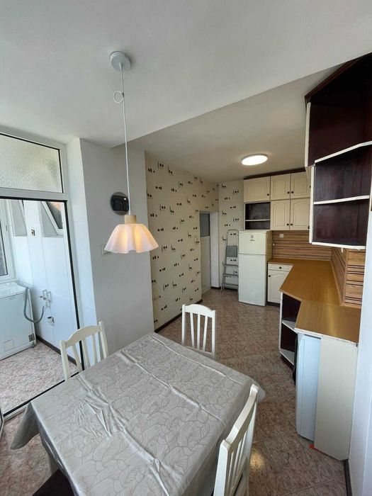 Дава се под наем Тристаен апартамент в София, Стрелбище - 98 кв.м за 750 € - Снимка #1