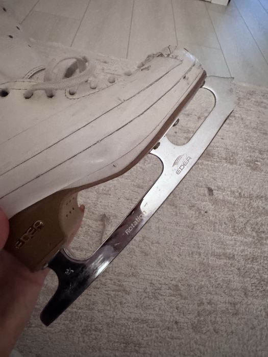 Продам проф коньки