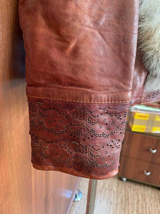 Кожаная куртка с лисой