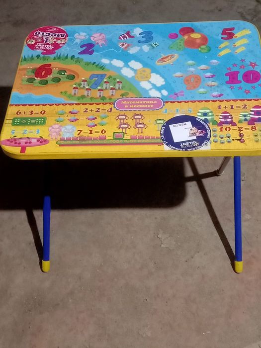 Столик детский  кресло сиденье детское