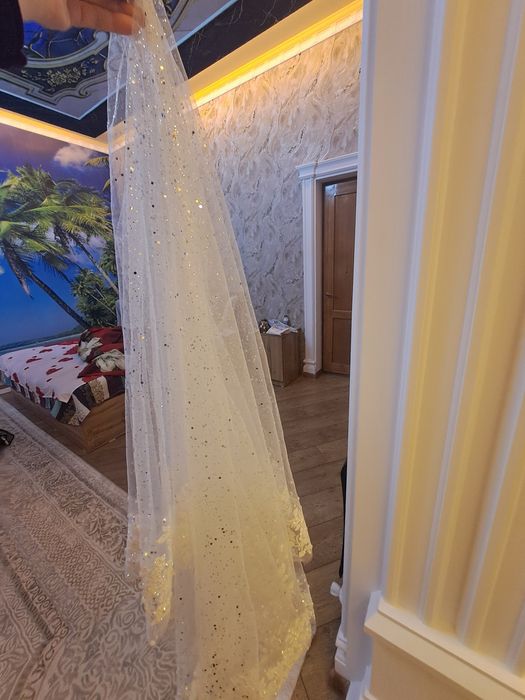 Келинлар учун ёпинчик ва дупписи билан бирга