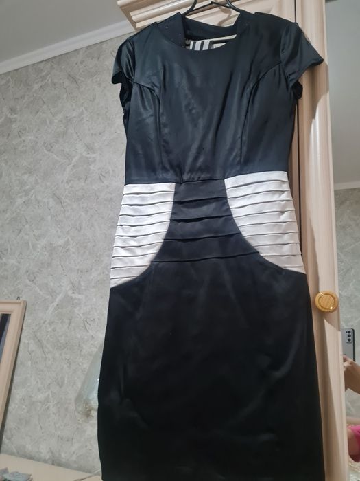 Платья и кофточки