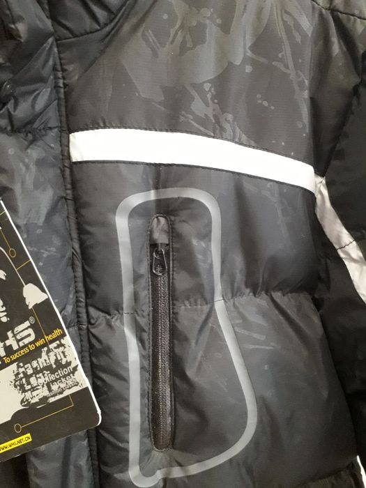 Продам зимнюю куртку