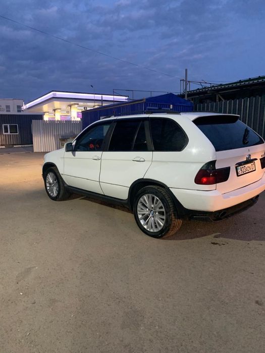 Продам BMW X5 E53 2003год