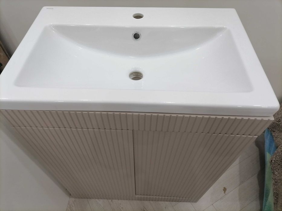 Продам новый МДФ гарнитур для ванны