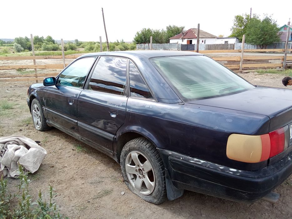 Продается Ауди 100 с4