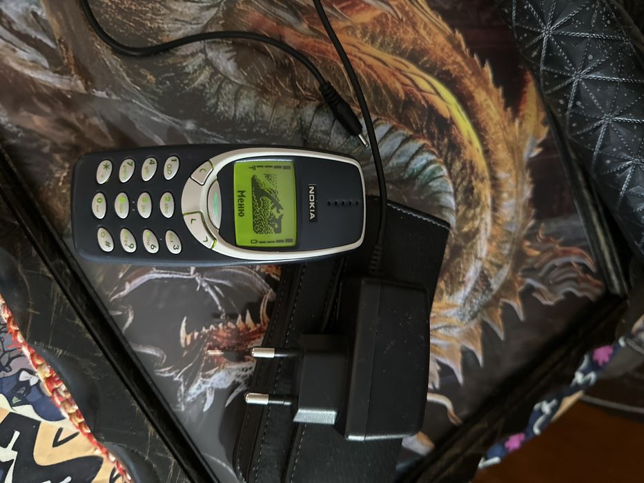 Нокия 3310  зарядку