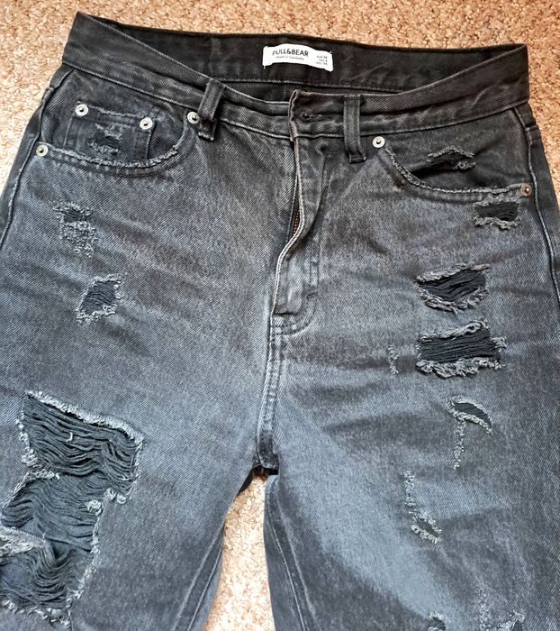 Blugi dama cu rupturi gri inchis blugi model pana