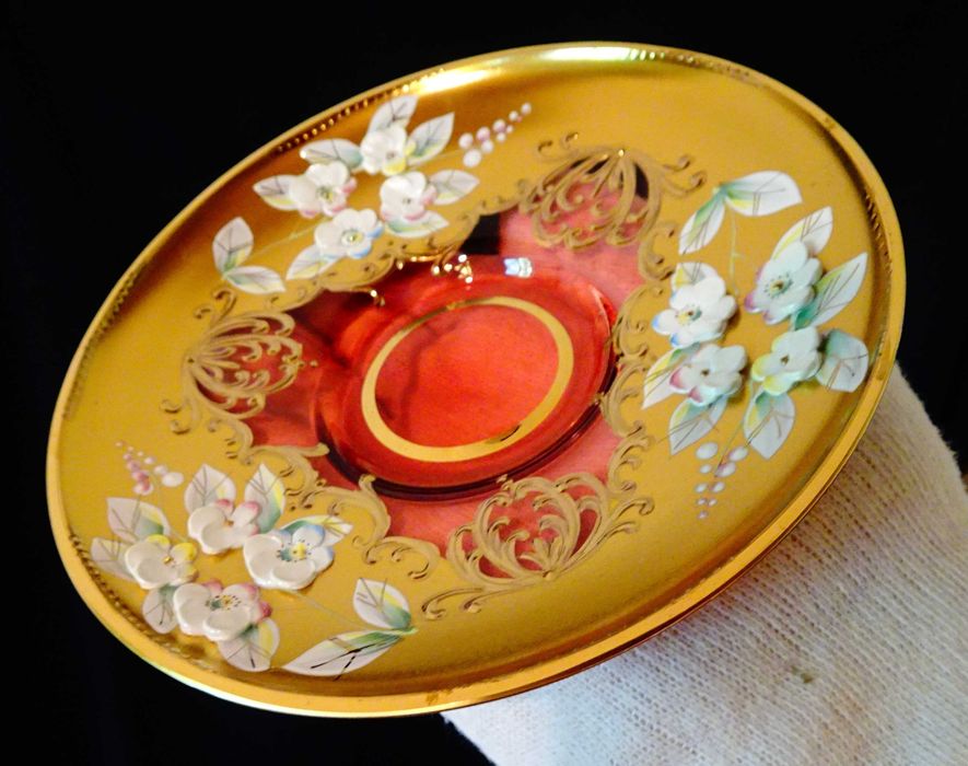 Bohemia кристална чаша с чиния,злато.