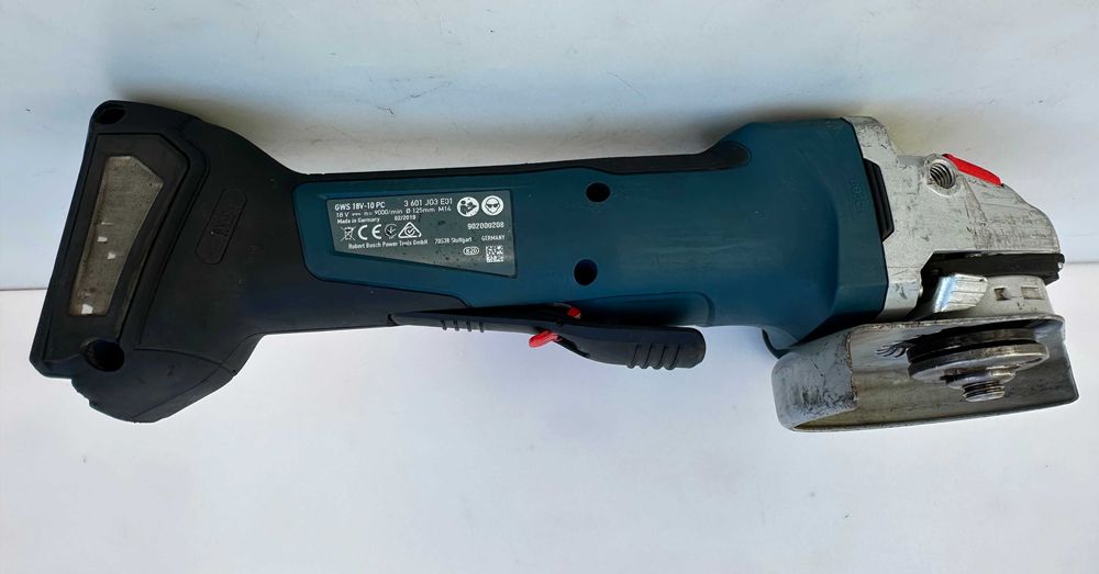 BOSCH GWS 18V-10 PC - Акумулаторен безчетков ъглошлайф