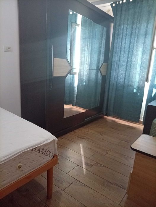 Vanzare apartament 3 camere
