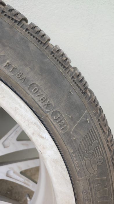Roti cu jante Lexus IS 300 H.