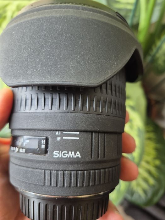 Obiectiv Canon EF Sigma 20mm f1,8 EX DG Aspherical