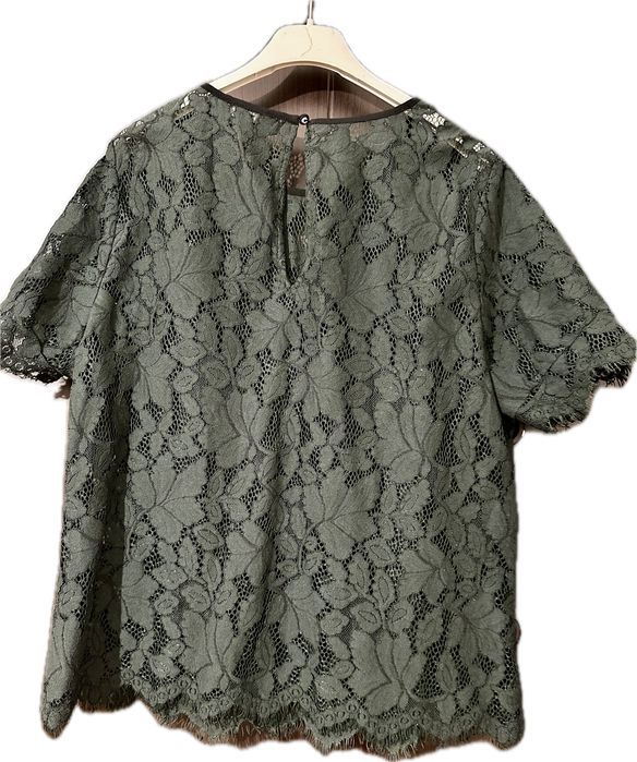 Мастилено зелена дантелена блуза