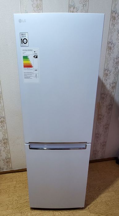 в продаже новый холодильник