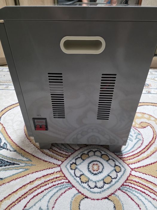 Продам стабилизатор Ресанта