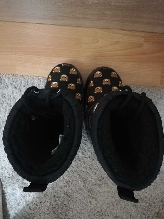 Оригинални! Нови! MOSCHINO