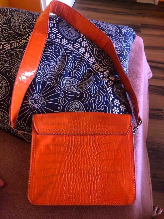 страхотна чанта Hvisk