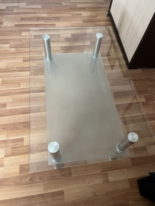 Холна маса стъклена