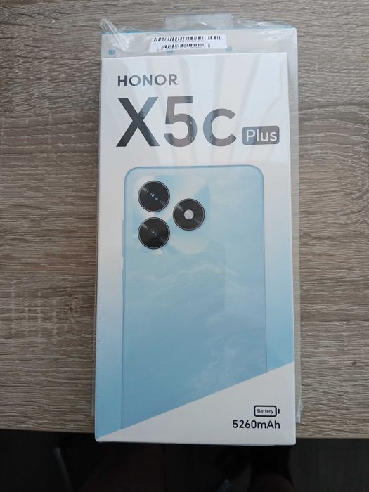 GSM HONOR X5c Plus + Добълнителна външна батерия. Чисто нови