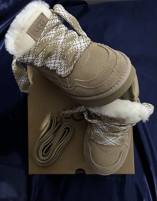 Adidasi UGG Lowmel