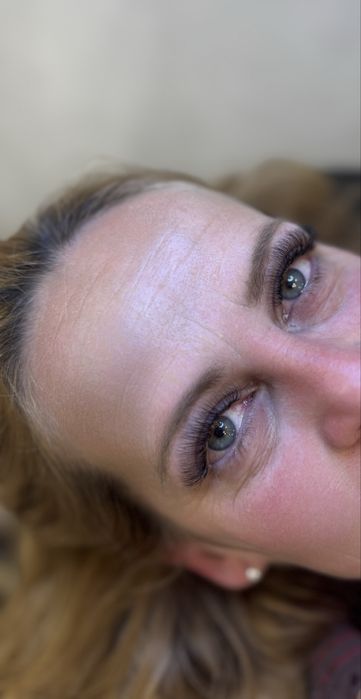 Machiaj si extensii de gene/ cosmetică