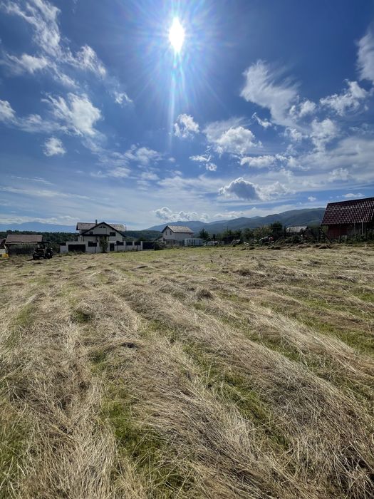 Teren-Cisnadie -992 m2(Chateau Therry)