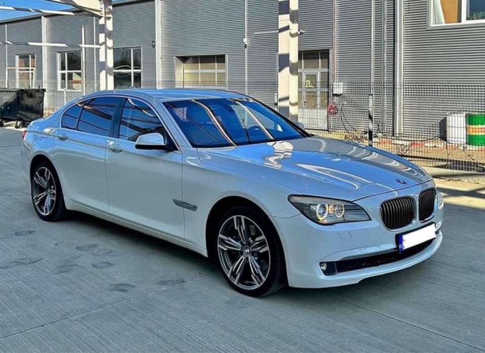 BMW seria 7 f01 an 2010