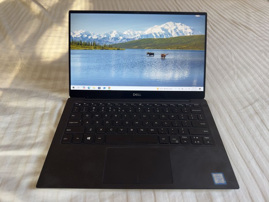 Vând Laptop XPS 9380