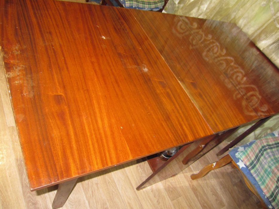 Продам стол трансформер(книжка)