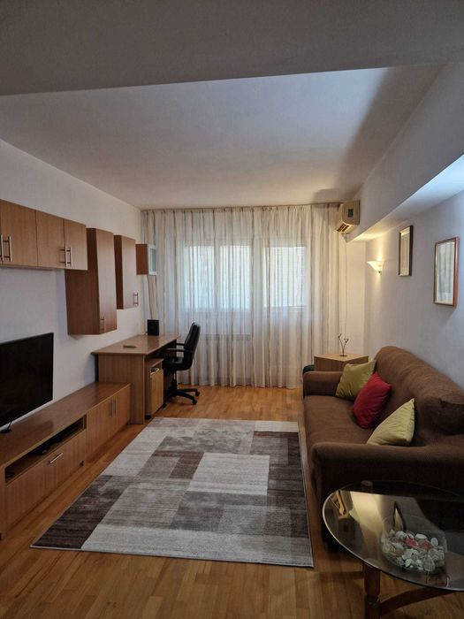 Ofer spre inchiriere apartament cu 3 camere, complet mobilat și utilat – Calea Moșilor, București — fotografia 1