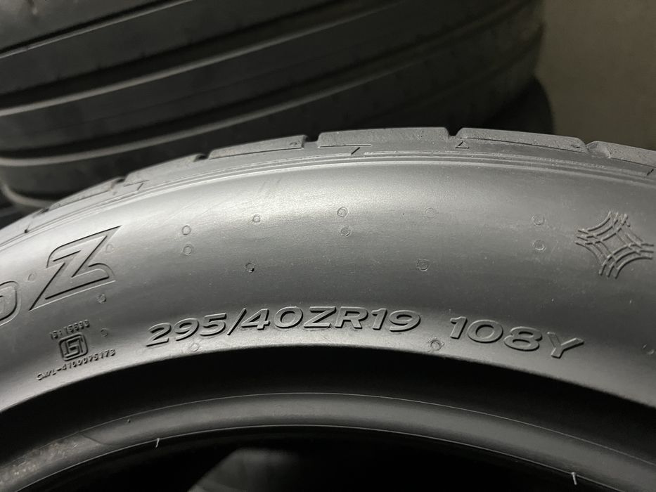 295/40/19 и 265/45/19 HANKOOK DOT 4224г. - като Нови!