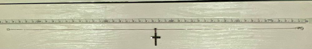 Страхотно Бяло Златно синджирче с кръстче и черни диаманти