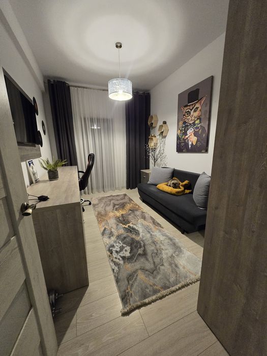 Apartament 3 camere de vânzare