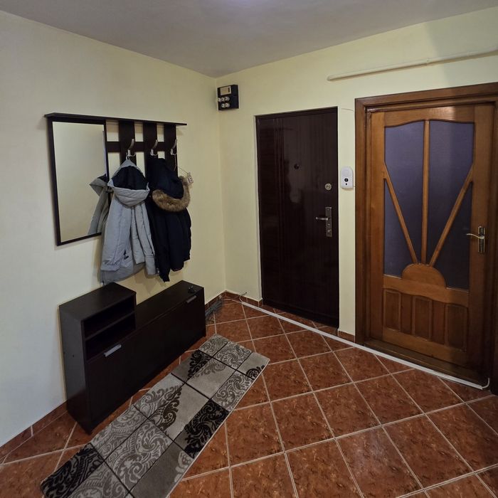 Închiriez apartament 3 camere Buzăului