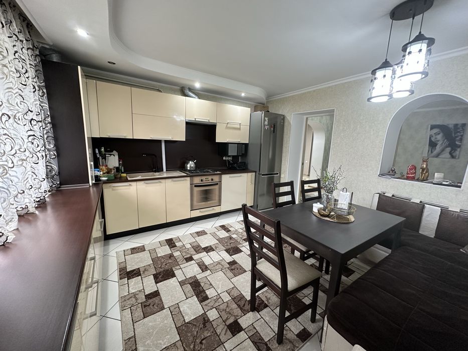 Продается дом с баней