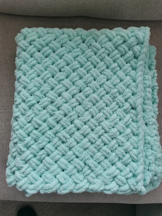 Ръчно плетено бебешко одеяло VelAde