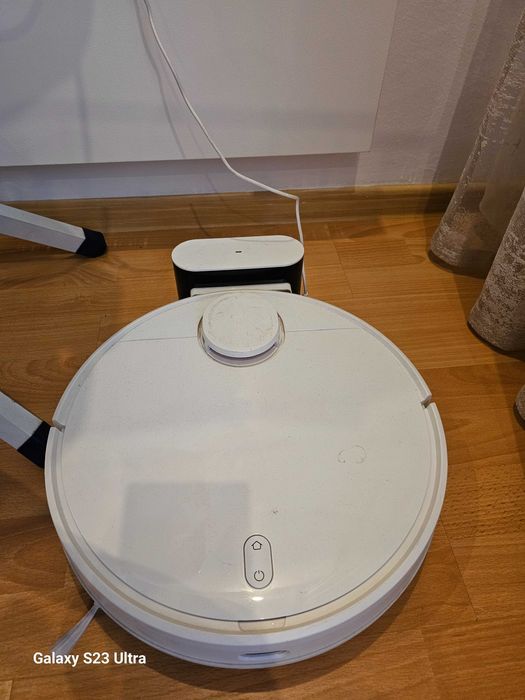 Продам робот пылесос
