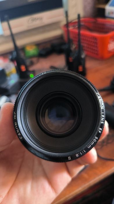 Объектив Canon 50 mm f/1.8