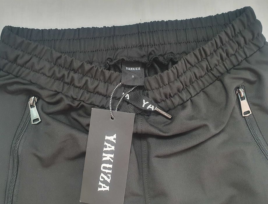 Долница, долнище, Yakuza