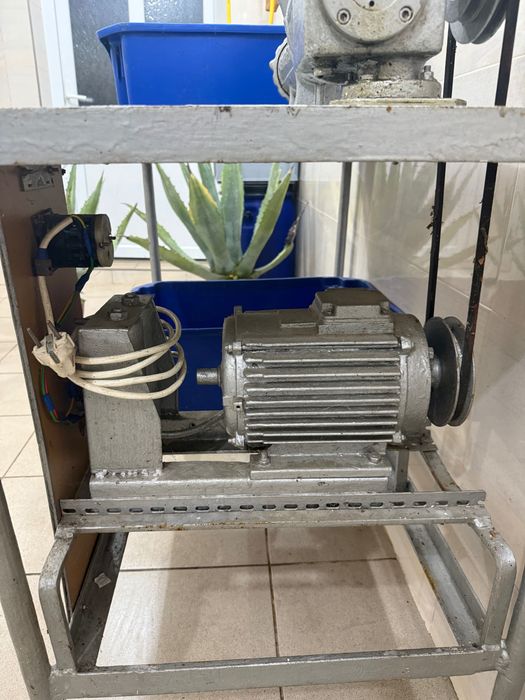 Masina de tocat carne