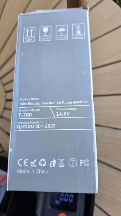 Starter pornire auto cu compresor si lanterna  2 modele  nou