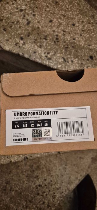 Бутонки, гасеници Umbro Умбро 42