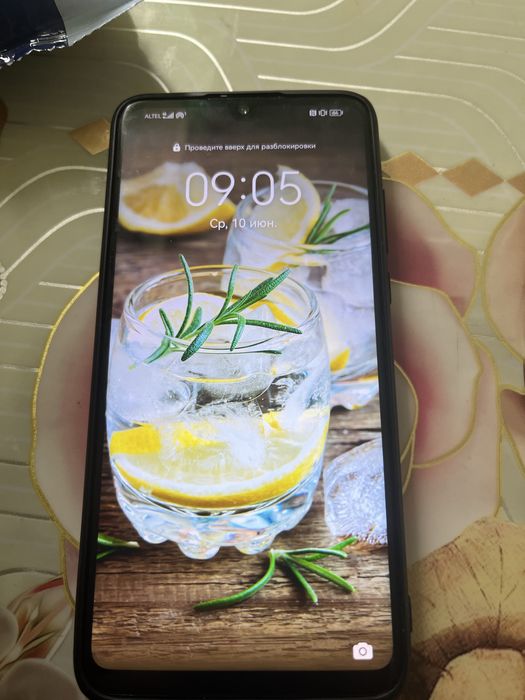 HUAWEI P30 lite с коробкой