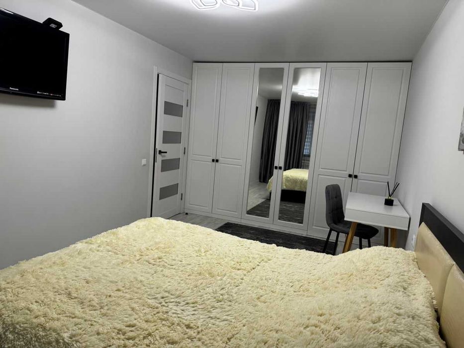 Дава се под наем Едностаен апартамент в София, Левски Г - 51 кв.м за 325 € - Снимка #1