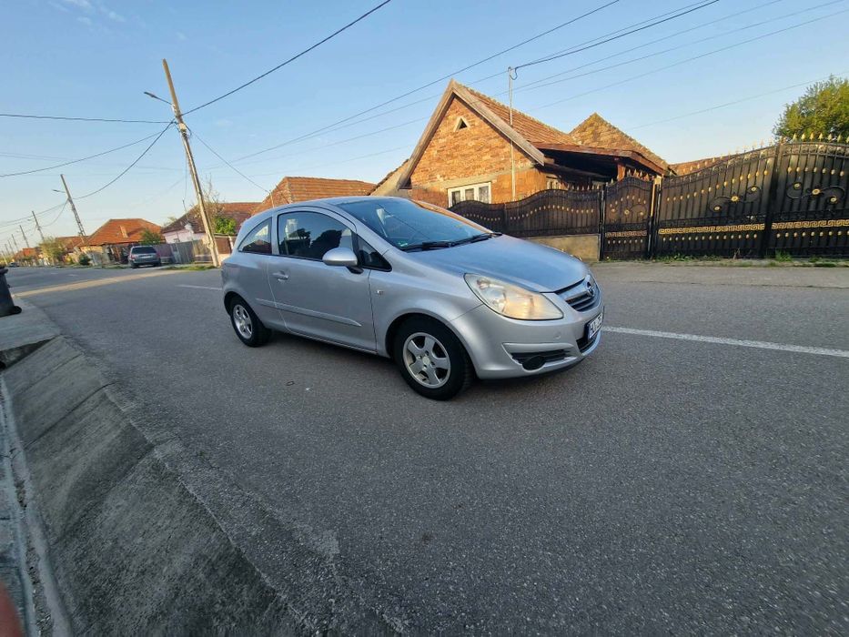 Vând Opel CORSA din 2007  recent adus din Germania
