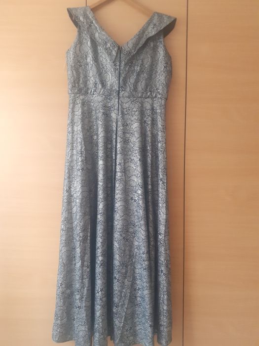 Vand rochie ocazie noua