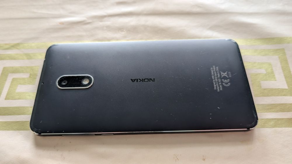 2 смартфона в хорошем рабочем состоянии