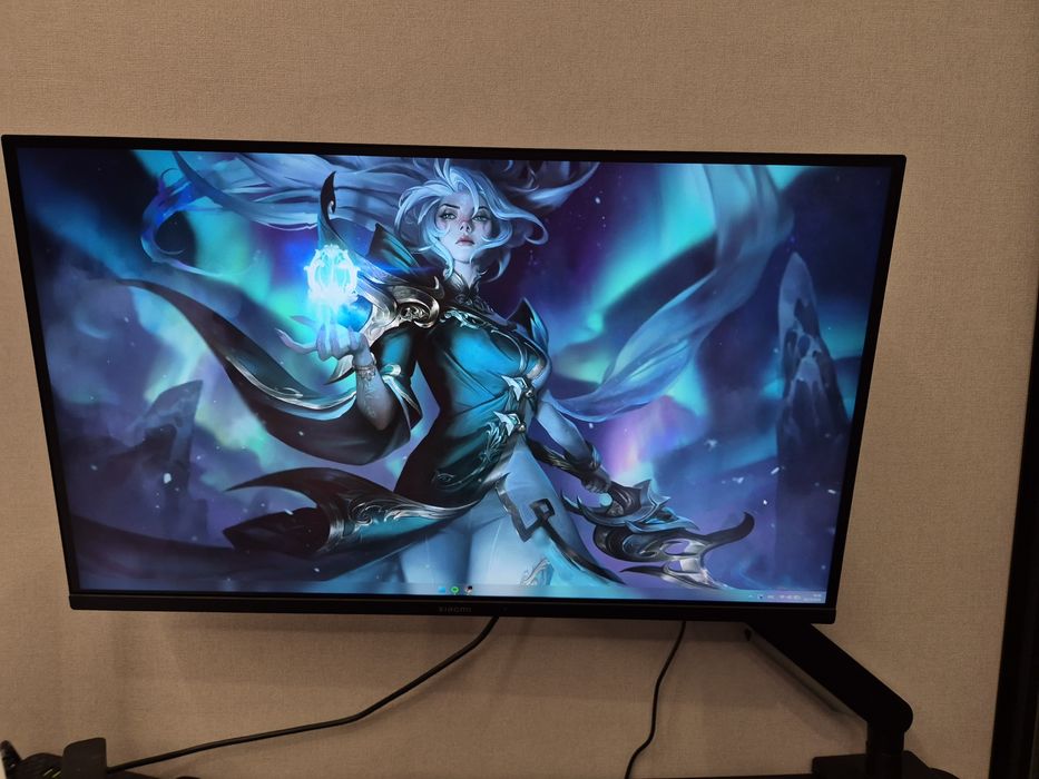 Монитор Xiaomi A27Qi 27" 2K IPS + кронштейн для стола