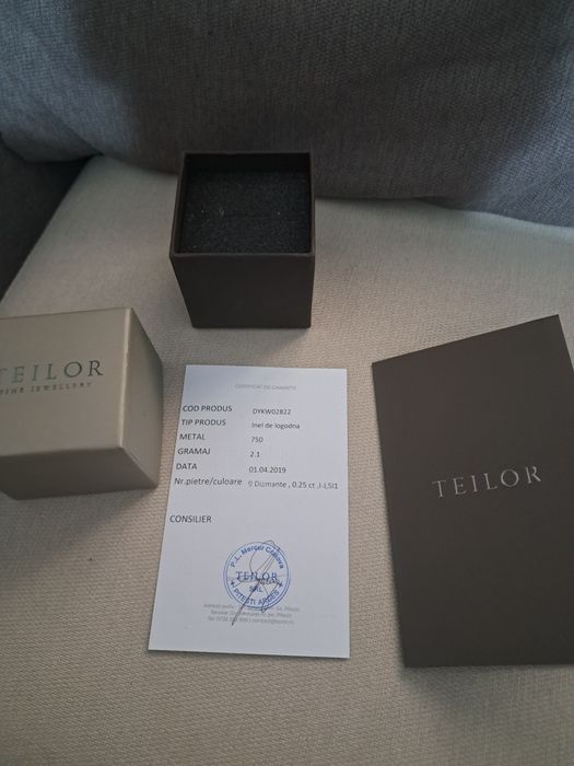 Inel de logodna ,aur alb 18k și diamante